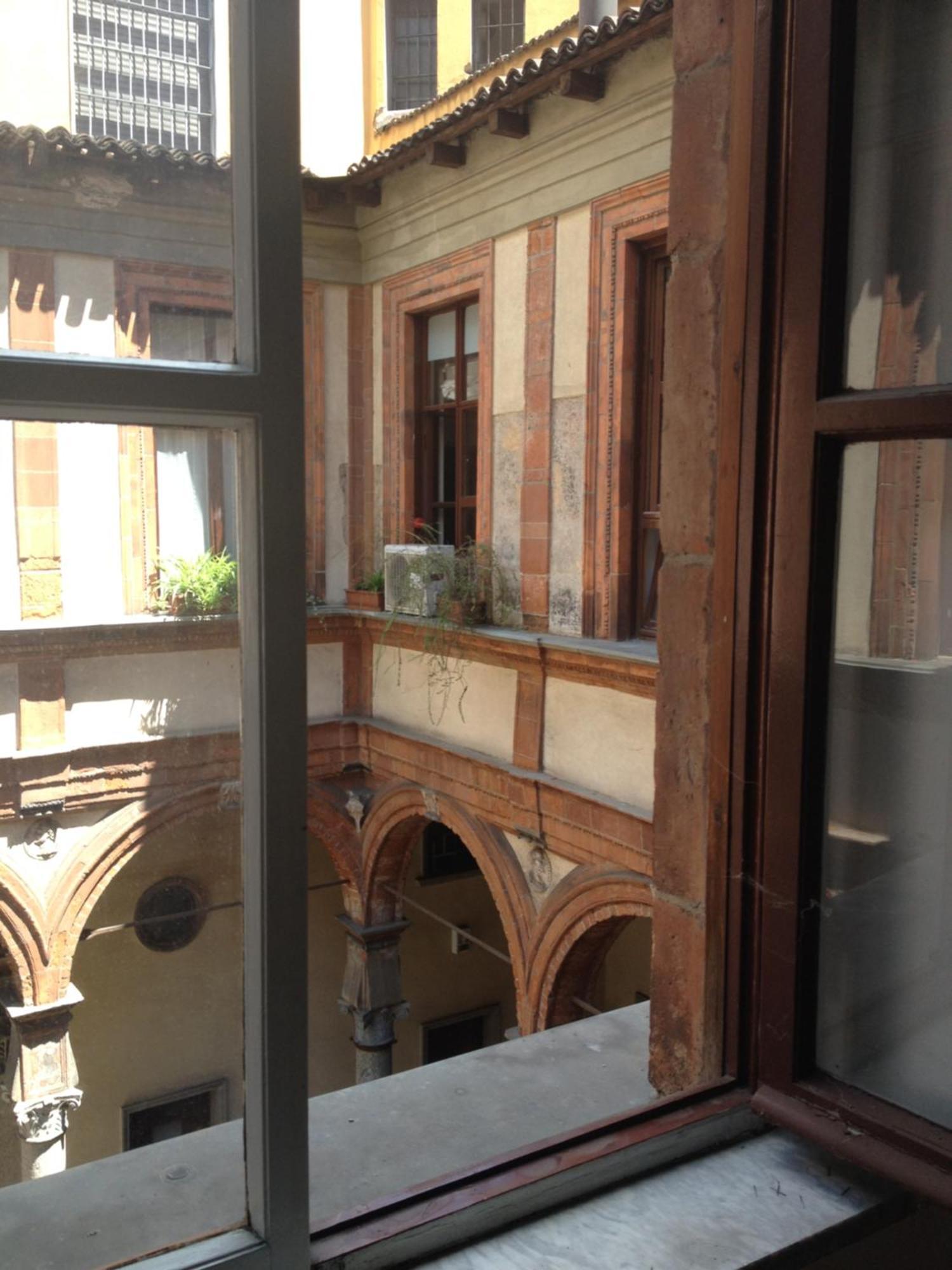 Real Duomo Palace Suite Milan Bagian luar foto